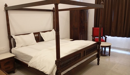 Luxury Suite, City View