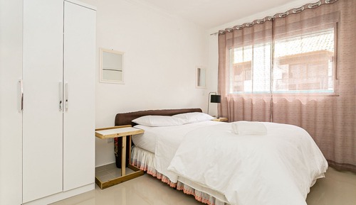 Basic Apartment