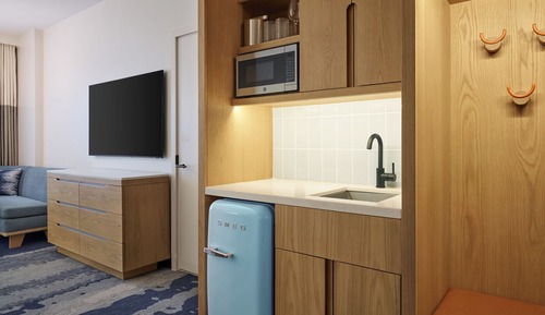 Deluxe Suite, 1 King Bed (ADA Hearing Assisted)