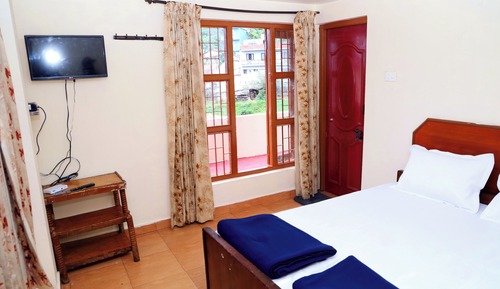 Classic Triple Room, Balcony