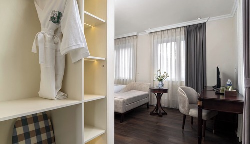 Deluxe Double Room, City View