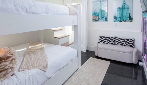 Luxury House, Multiple Bedrooms, Private Pool, City View