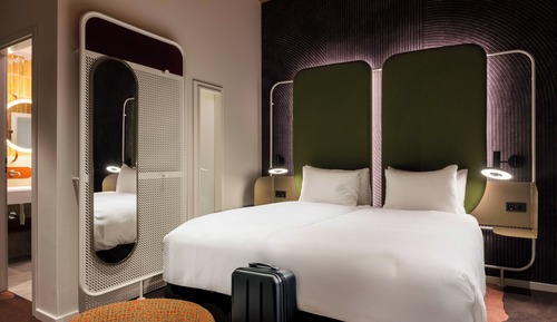 Superior Room, 1 Queen Bed, Accessible