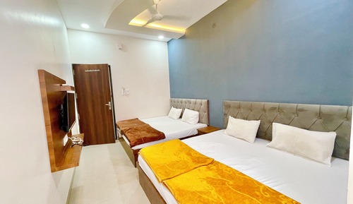 Superior Triple Room