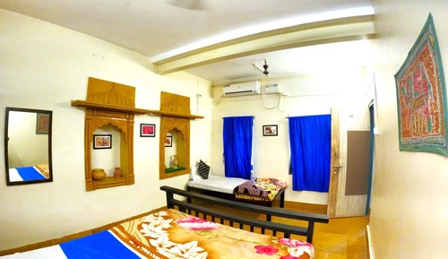 Family Triple Room, City View