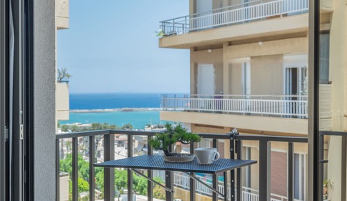 Metropolis Apartment, Balcony, Partial Sea View