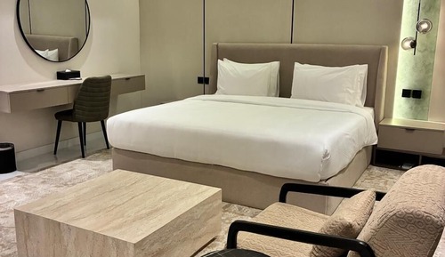 Executive Apartment, City View