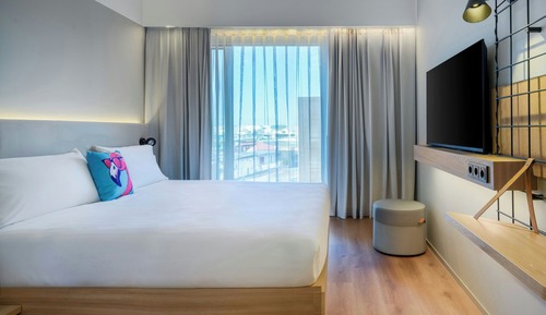Room, 1 Queen Bed, City View