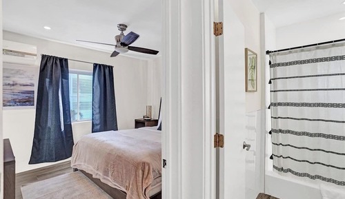 Classic Penthouse, 2 Bedrooms, Partial Ocean View (Eden 2301)