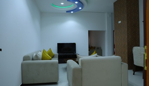 Deluxe Apartment, 2 Bedrooms, Pool Access, Garden View
