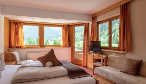 Classic Double Room, Mountain View