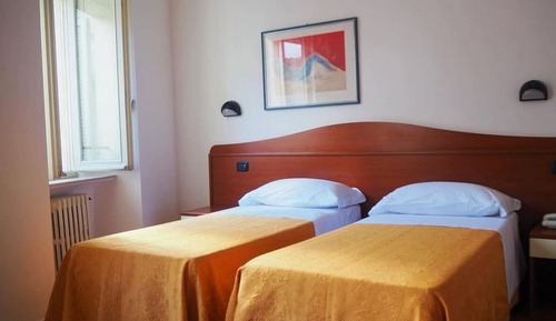 Basic Double or Twin Room, Courtyard View