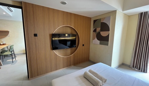 Apartment, 1 Queen Bed, Balcony