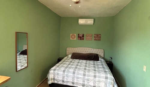 Comfort Room, City View