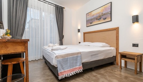 Deluxe Double Room, Courtyard View