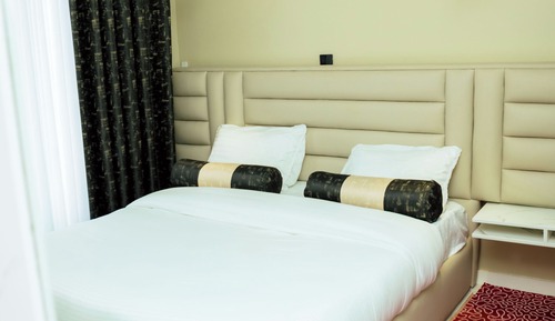 Comfort Room, Mountain View