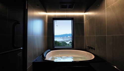 Suite, Ocean View
