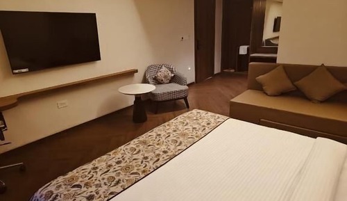 Superior Room, City View