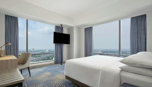 Junior Suite, 1 King Bed, Non Smoking