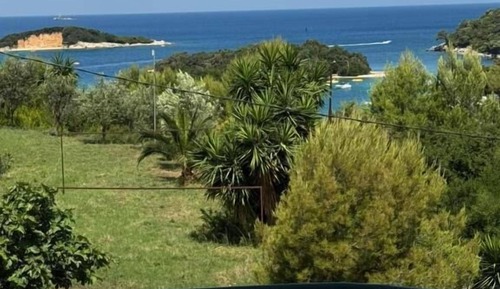 Three-Bedroom Family Room with Balcony and Sea View (5 Adults)
