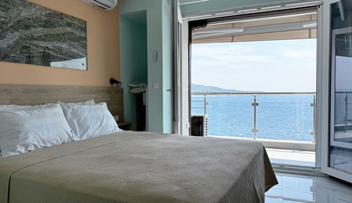 Exclusive Studio Suite