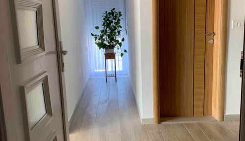 Apartment (Apartment Bordoa de Macura with Bay V)