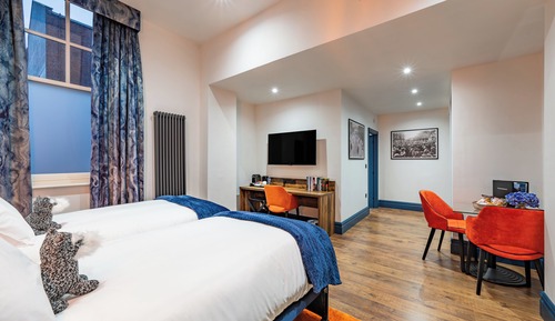 Deluxe Studio Suite