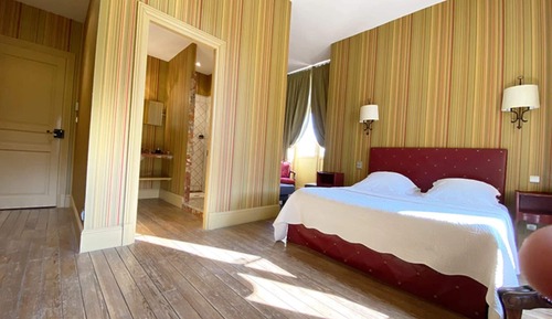 Junior Room