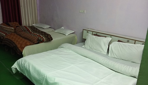 Family Single Room, Hill View