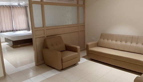 Superior Suite, Hill View