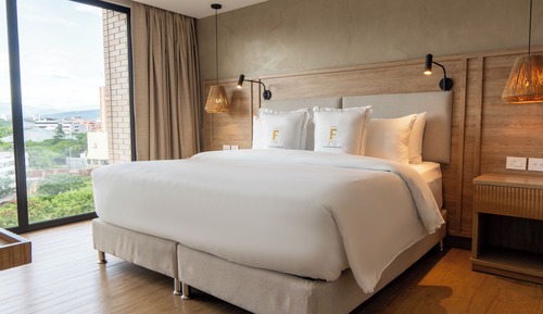 Deluxe Suite, 2 Bedrooms, Balcony, City View