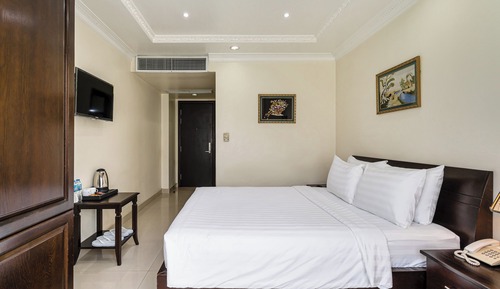 Superior Suite, City View