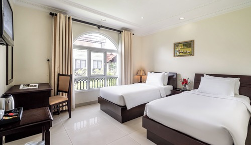 Junior Double or Twin Room, City View