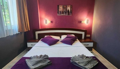 Basic Quadruple Room, Balcony, Pool View