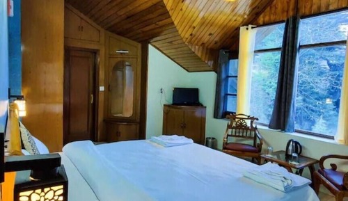 Deluxe Double Room, Balcony, Mountain View