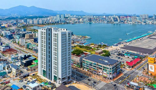 Oceanlake View Superior Family Twin