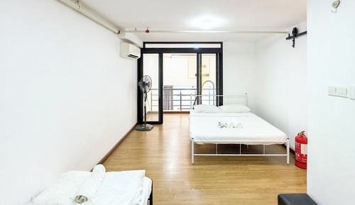 Basic Loft, City View