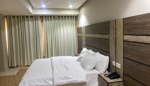 Deluxe Suite, Balcony, City View