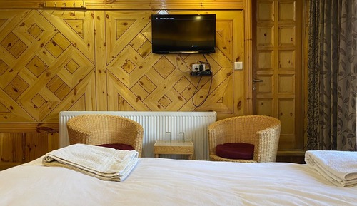 Super Deluxe Room