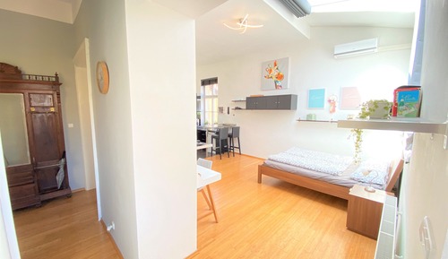 Comfort Studio, Courtyard View