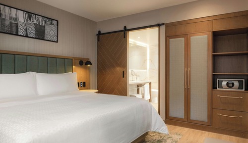 Junior Suite, Multiple Beds