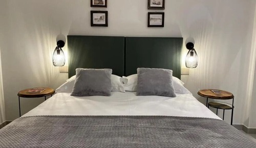 Classic Twin Room, Partial Sea View