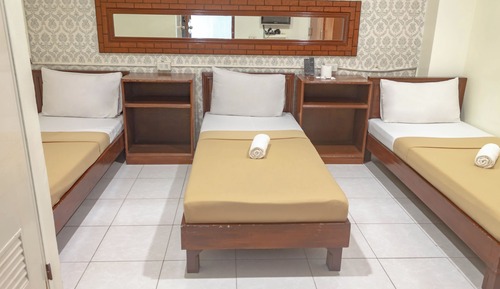 Comfort Triple Room