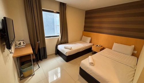 Standard Twin Room