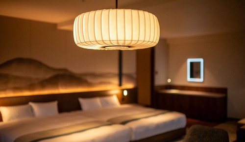 Suite, Non Smoking Renovated Wing