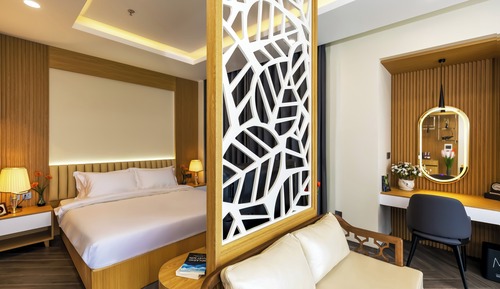 Executive Room, City View