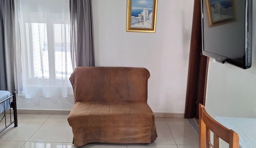 Family Studio, Patio, Courtyard View