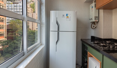 Apartment, Smoking