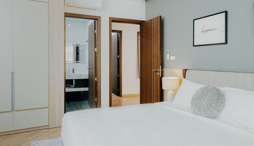 Premier Apartment, 3 Bedrooms, City View