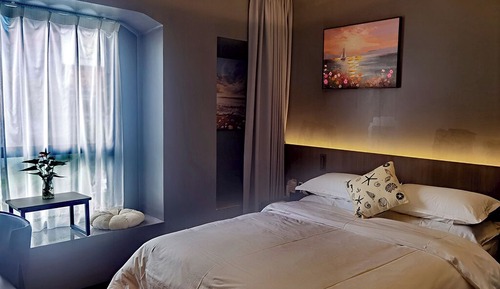 Business Double Room, City View